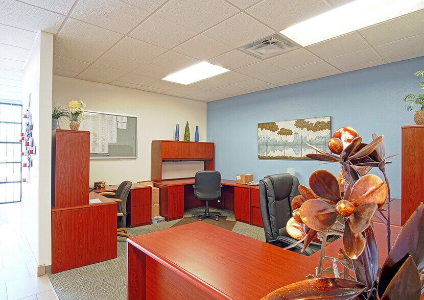 4300 Paseo del Norte NE, Albuquerque, NM 87113