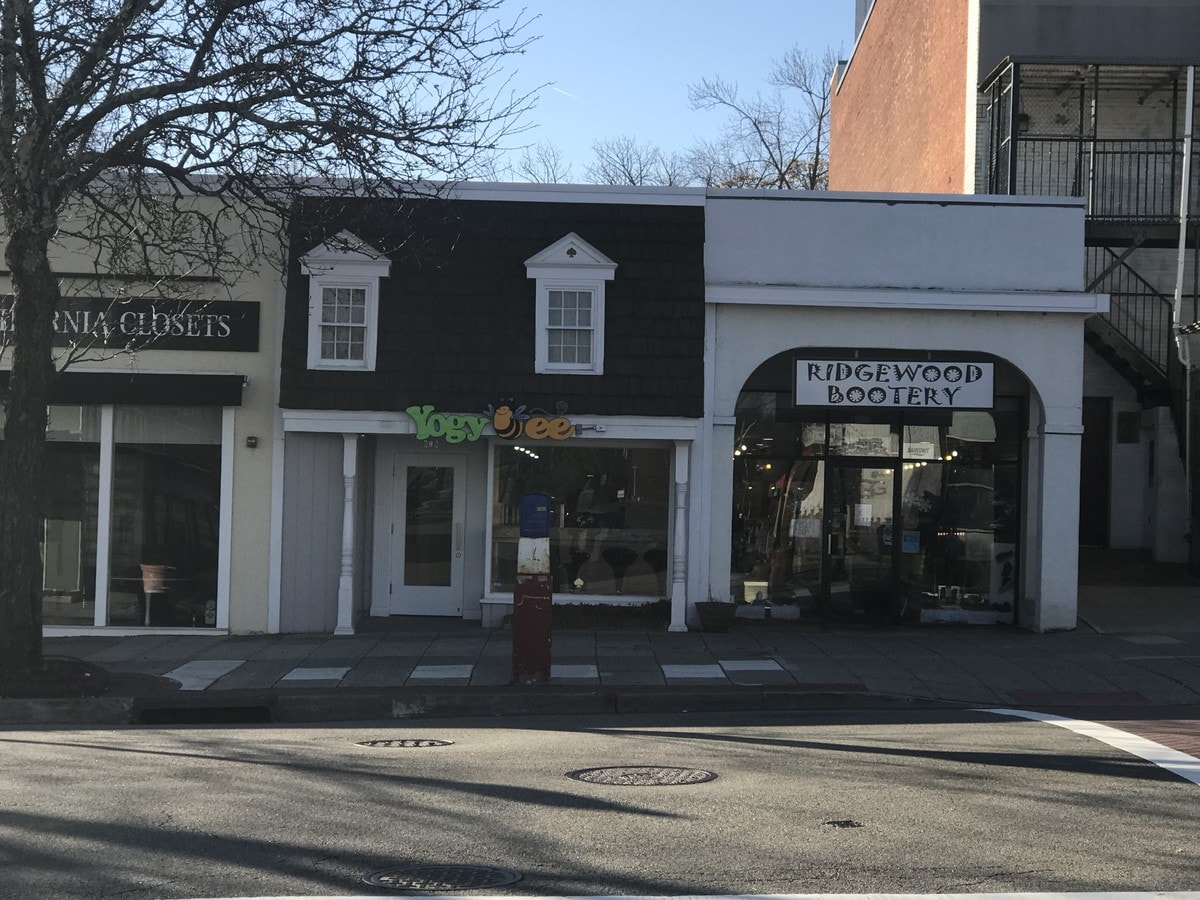 200 E Ridgewood Ave, Ridgewood, NJ 07450