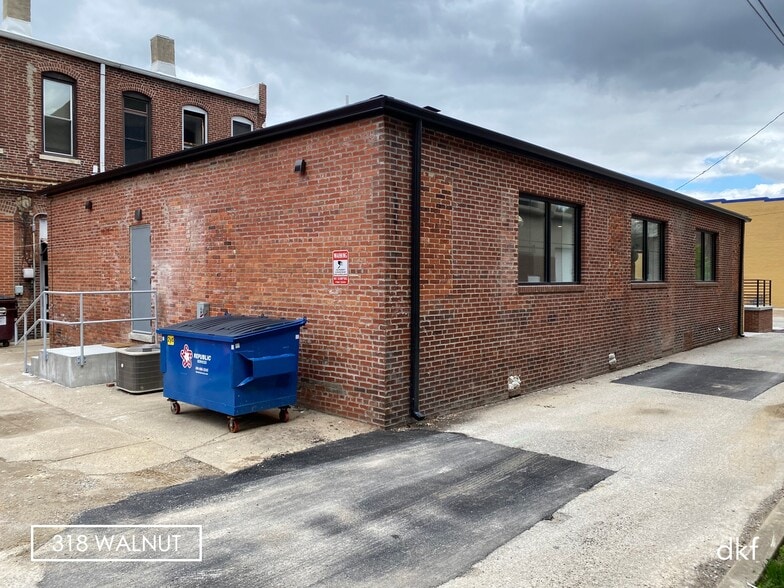 318 E Walnut St, Evansville, IN for lease - Building Photo - Image 2 of 7