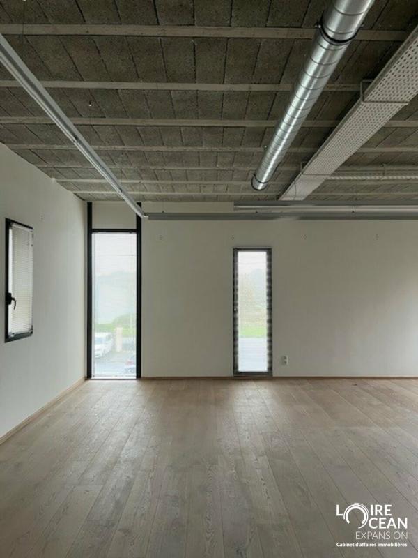 Office in Nantes for lease Building Photo- Image 1 of 3