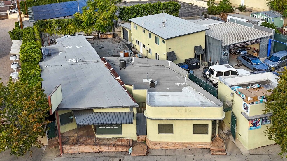 7161-7165 Foothill Blvd portfolio of 2 properties for sale on LoopNet.com - Building Photo - Image 1 of 14