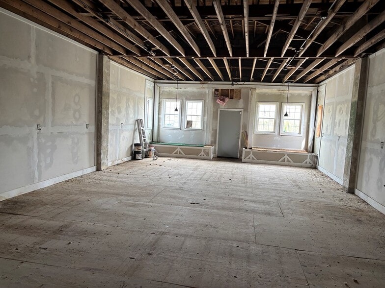 200 Burbridge Ave, Chillicothe, OH for sale - Interior Photo - Image 3 of 3