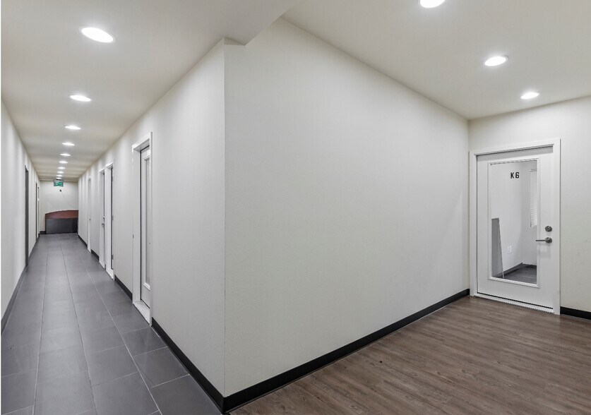 3654-3660 Ruffin Rd, San Diego, CA for lease - Interior Photo - Image 3 of 13