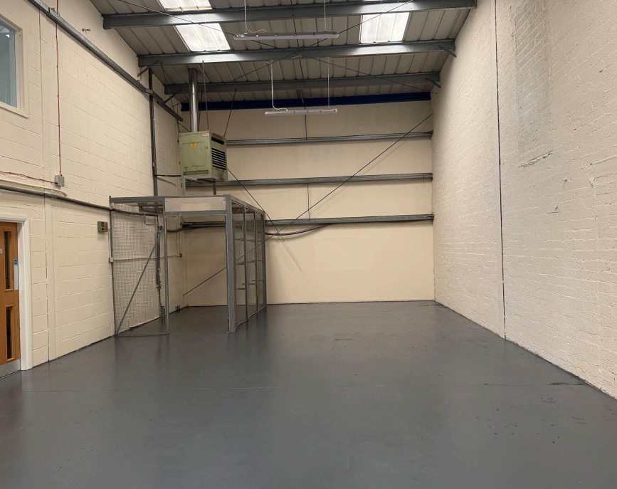 1-5 Merchant Pl, Kirkcaldy for lease Interior Photo- Image 1 of 3