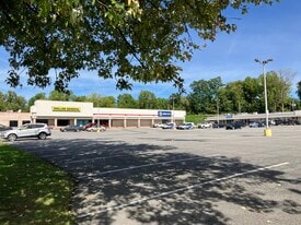 West Ave Plaza - Storefront