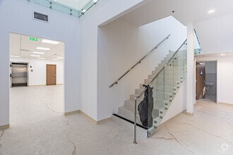 1175 Swallow Ln, Simi Valley, CA for lease Interior Photo- Image 1 of 14