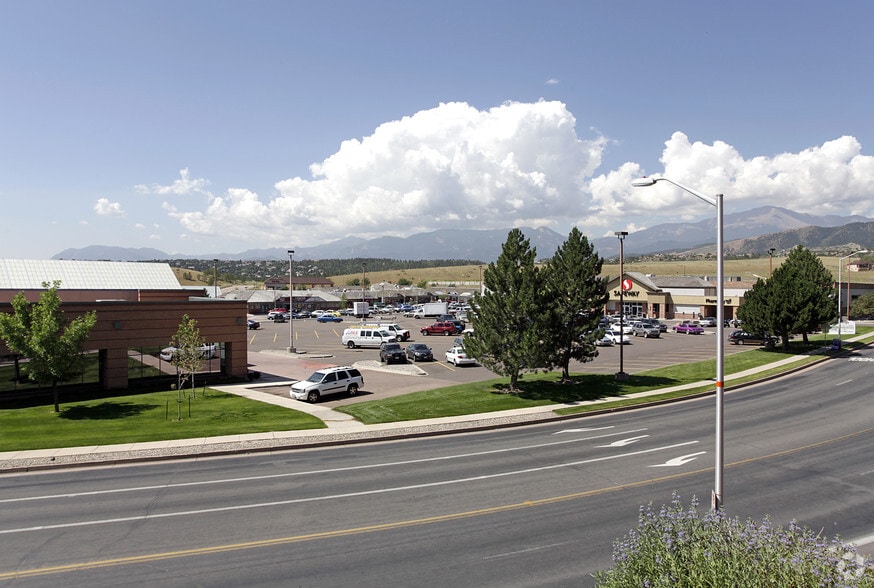 740 Village Center Dr, Colorado Springs, CO for lease - Primary Photo - Image 2 of 19