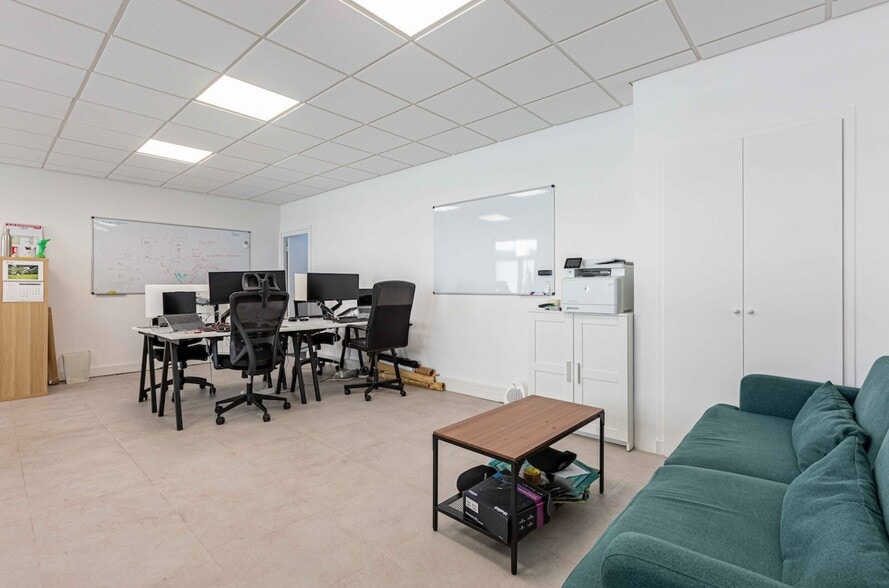 33 Rue Des Artistes, Paris for sale - Building Photo - Image 3 of 9