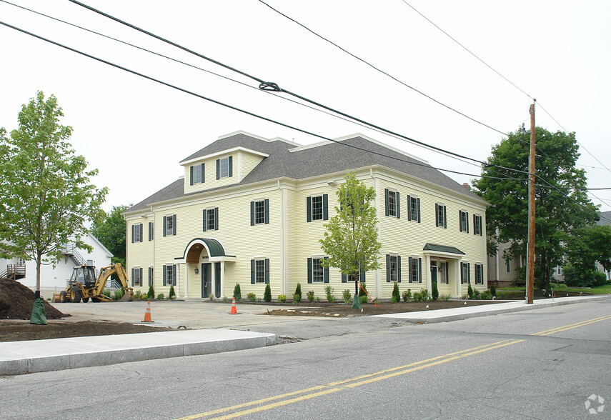 114 Merriam Ave, Leominster, MA for sale - Primary Photo - Image 1 of 1