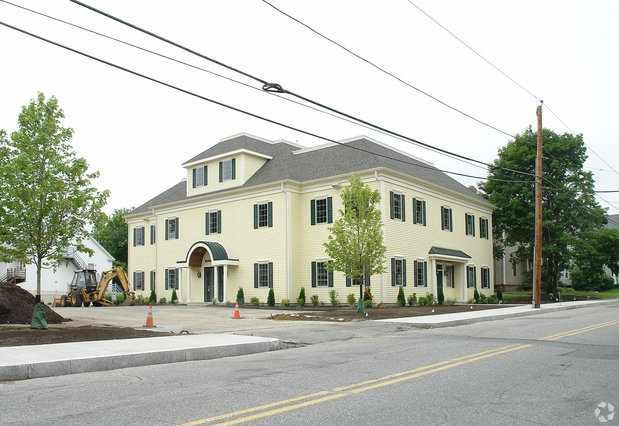 114 Merriam Ave, Leominster, MA for sale Primary Photo- Image 1 of 1