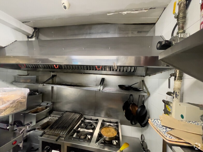 Retail in Madrid, Madrid for lease - Interior Photo - Image 1 of 1