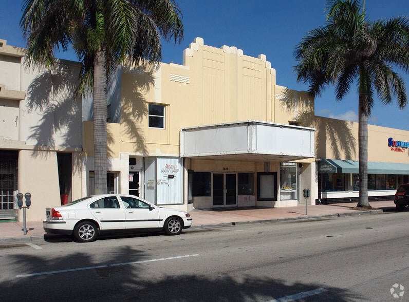 7420 Collins Ave, Miami Beach, FL for lease - Building Photo - Image 2 of 5
