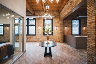 222 W Hubbard St, Chicago, IL for lease Interior Photo- Image 2 of 17