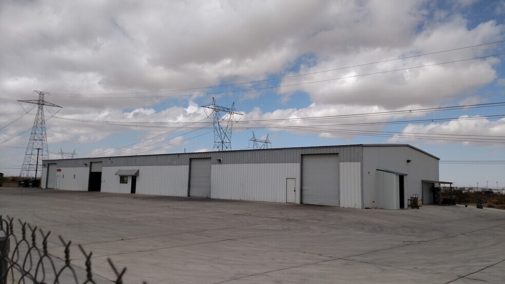 12080 Rancho Rd, Adelanto, CA for sale - Building Photo - Image 1 of 1