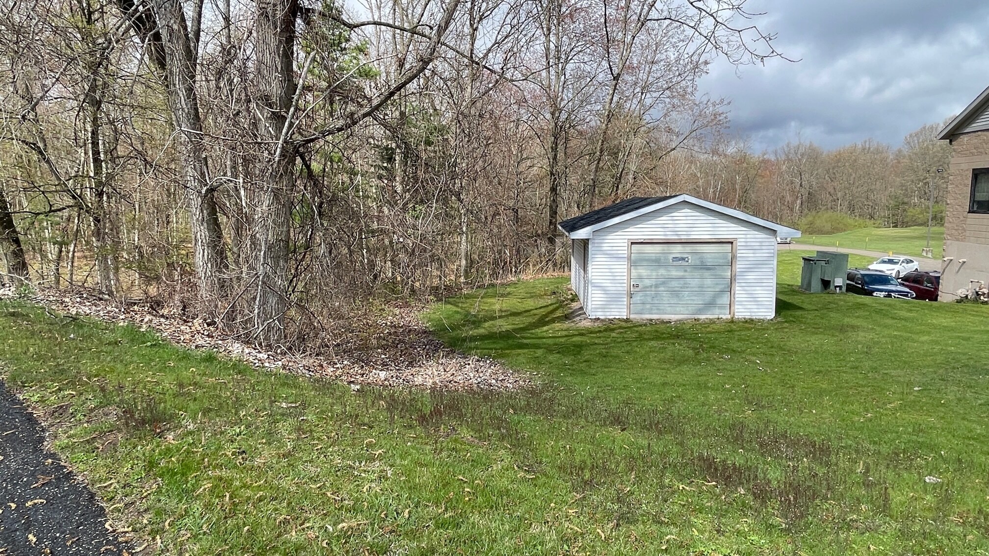 9135 S Mason Dr, Newaygo, MI 49337 Oakridge Motel