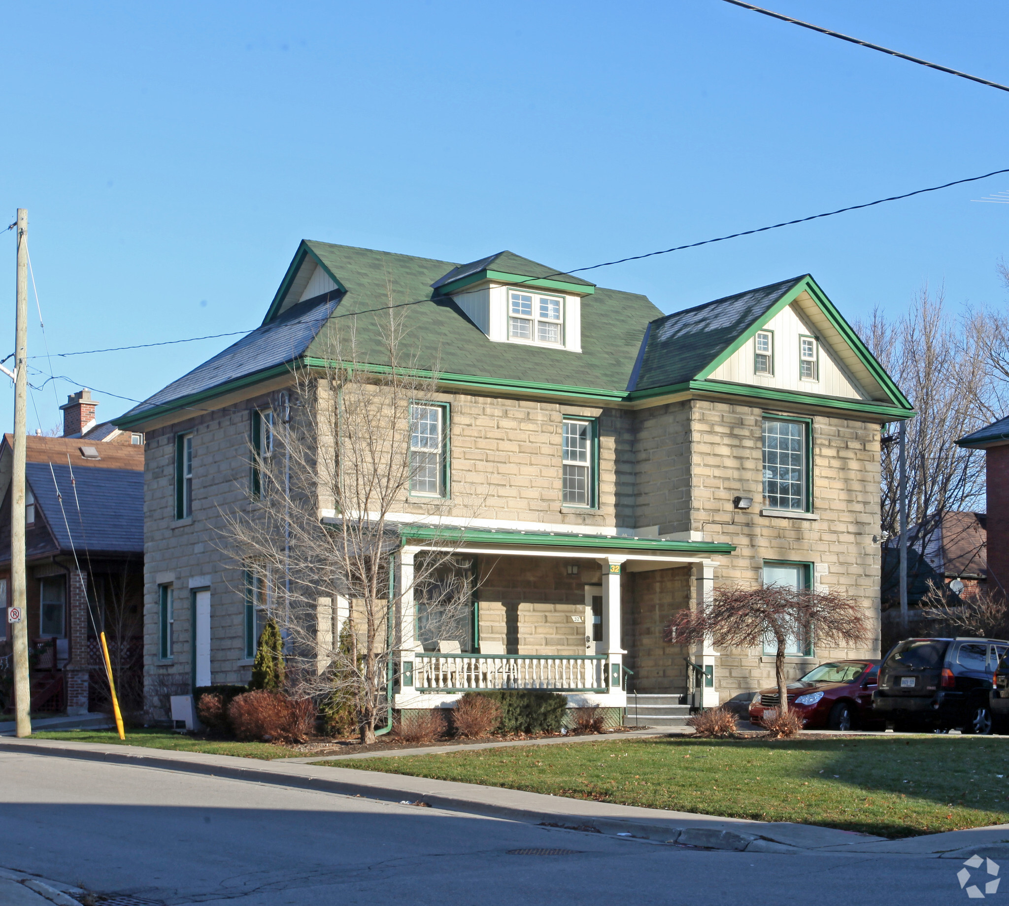 32 Elgin St E, Oshawa, ON for sale Primary Photo- Image 1 of 3