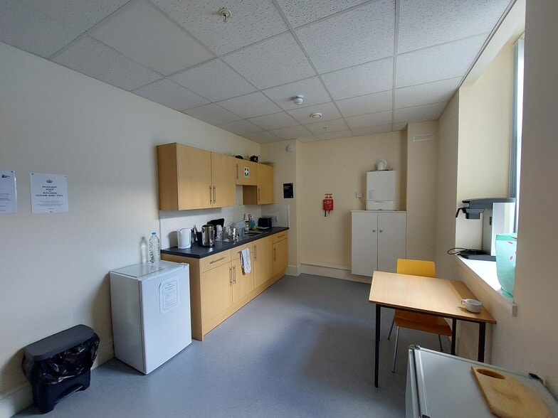 16 Brewery Rd, Kilmarnock for lease - Building Photo - Image 3 of 6