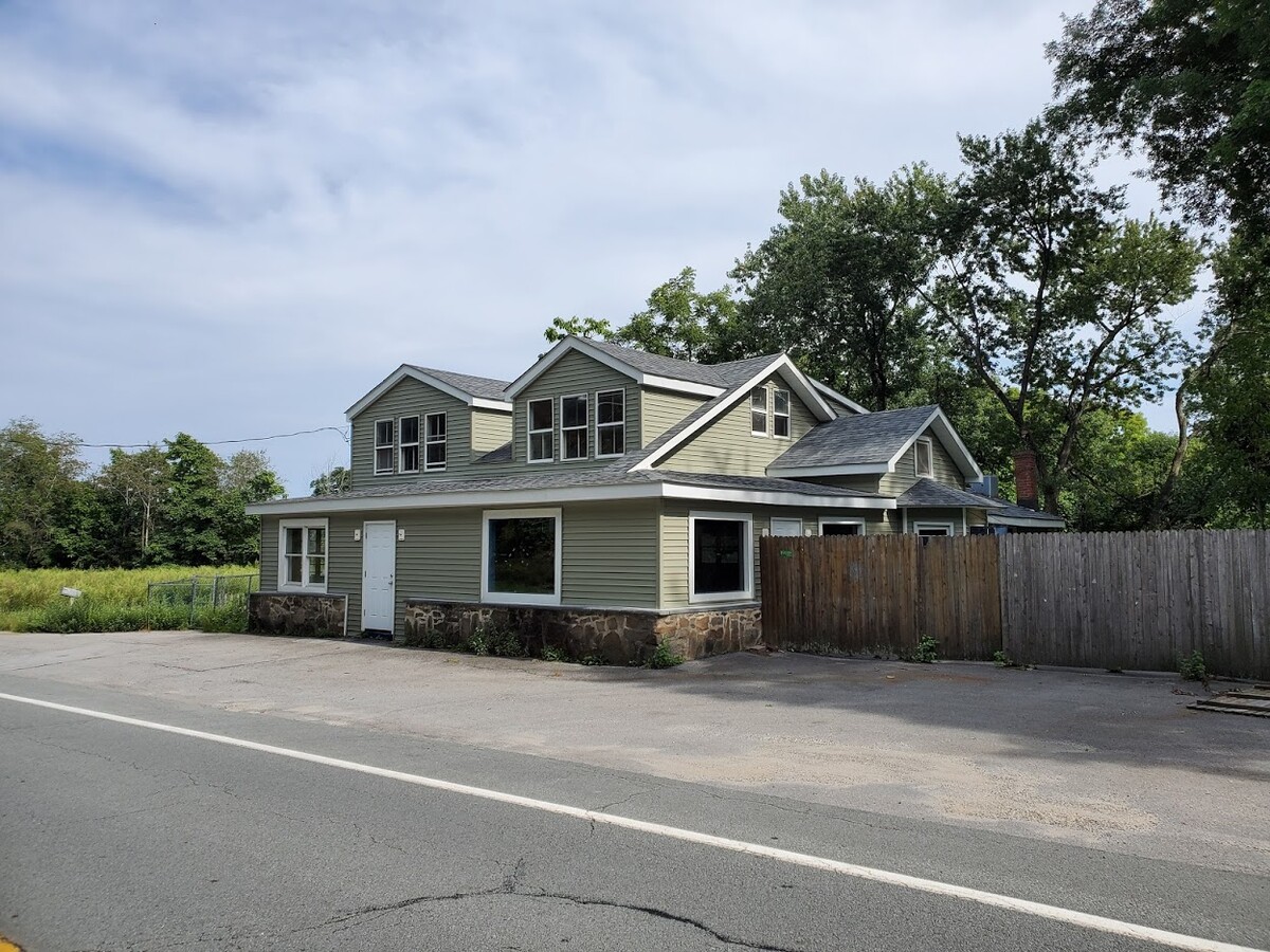 8 Sanitorium Ave, Otisville, NY 10963