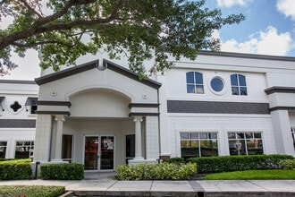 12211 Regency Village Dr, Orlando, FL for lease Building Photo- Image 1 of 28