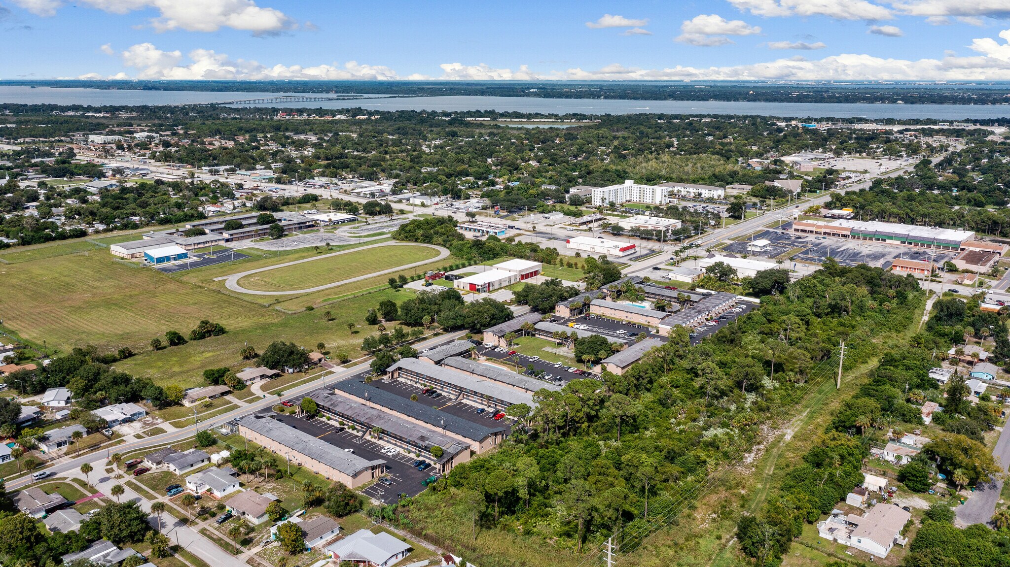 17111723 Dixon Blvd, Cocoa, FL 32922 Allen Condo Apartments (61