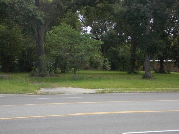 740 Sam Houston Jones Pky, Lake Charles, LA for sale - Primary Photo - Image 1 of 1