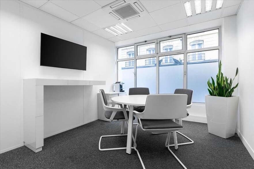 3 B Rue Taylor, Paris for lease - Interior Photo - Image 3 of 9