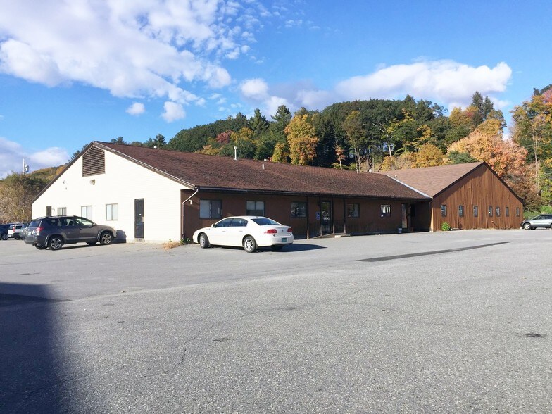 368-372 River St, Springfield, VT for sale - Primary Photo - Image 1 of 1