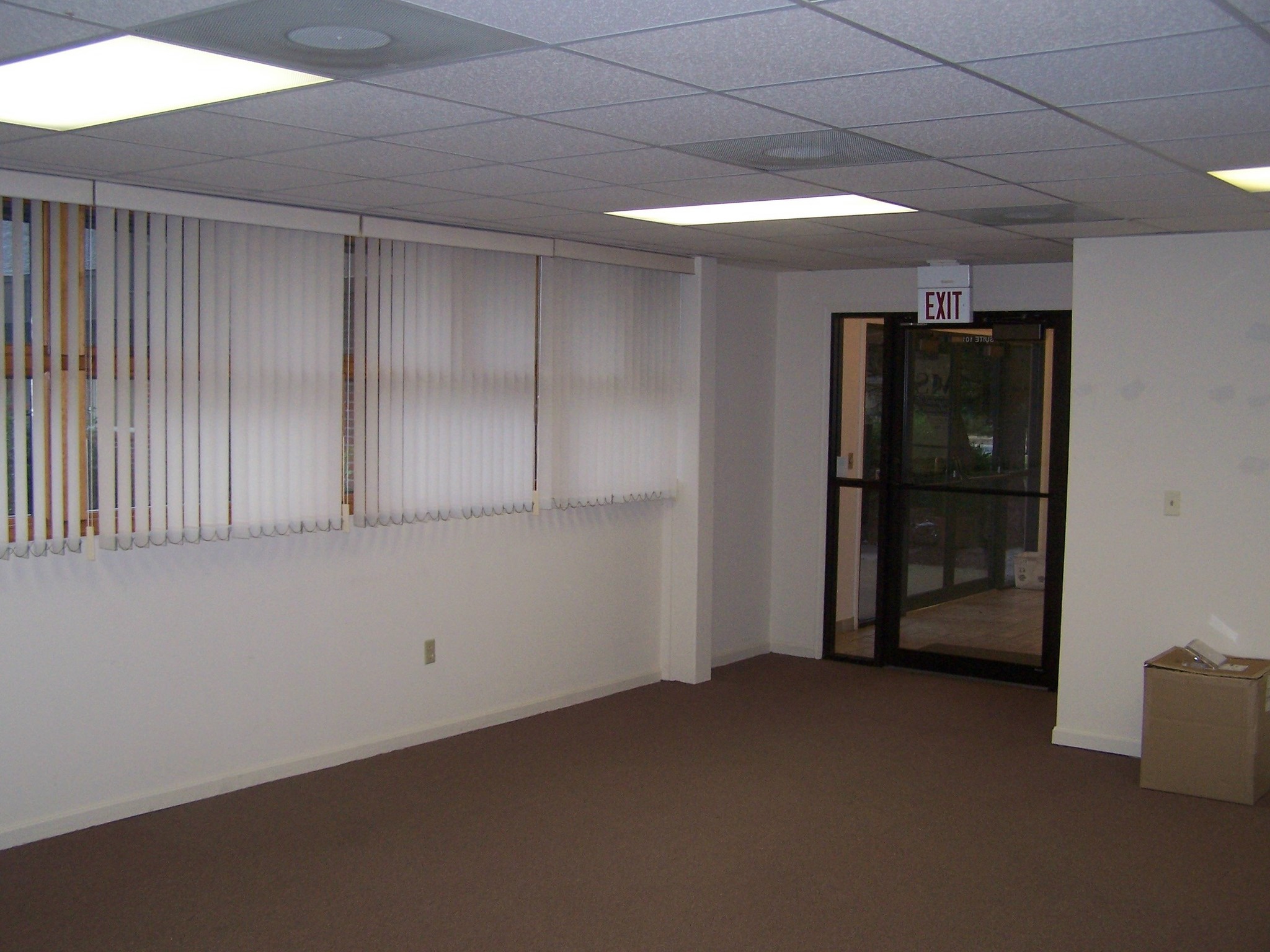 1201 College Park Dr, Dover, DE for lease Interior Photo- Image 1 of 8