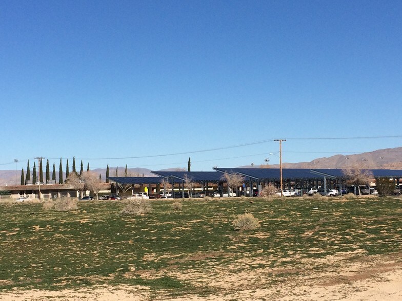 Quinnault & Apple Valley High School, Apple Valley, CA for sale - Building Photo - Image 2 of 7