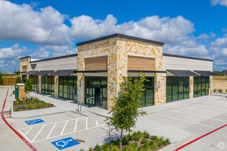 6940 Katy Gaston Rd, Katy, TX for sale - Primary Photo - Image 1 of 1
