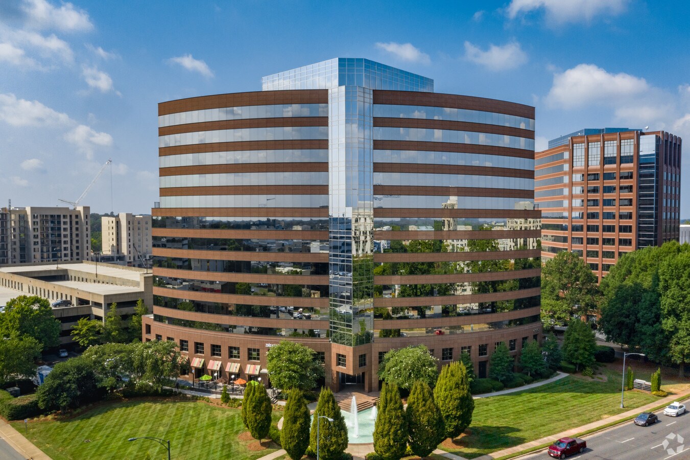 6100 Fairview Rd, Charlotte, NC 28210