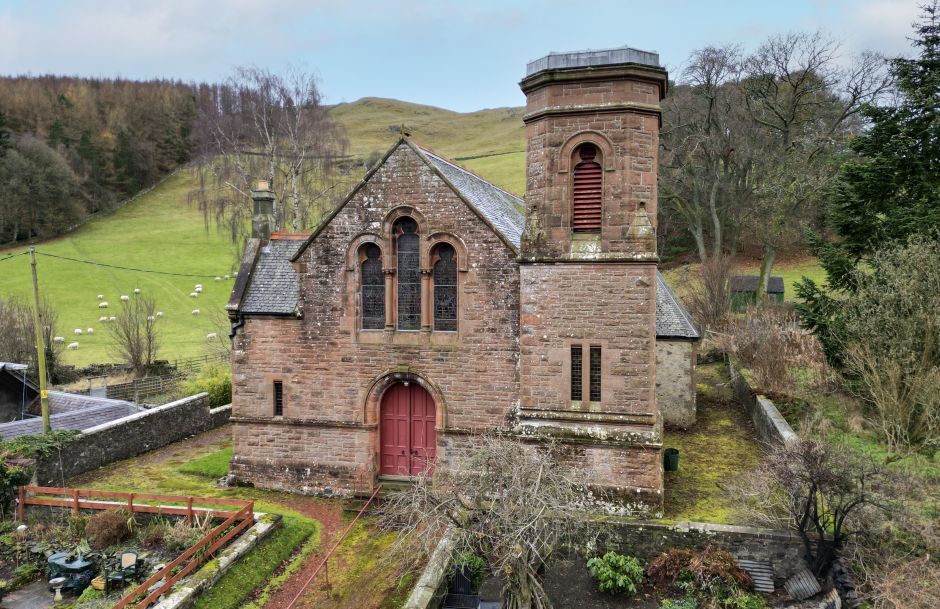 Main Rd, Broughton for sale Primary Photo- Image 1 of 2