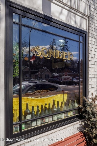 346 Broadway, Kingston, NY for sale - Building Photo - Image 2 of 29