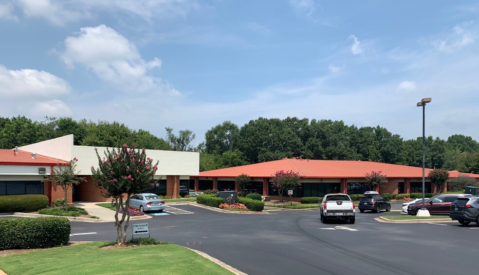 1339 Canton Rd, Marietta, GA for lease - Building Photo - Image 2 of 5