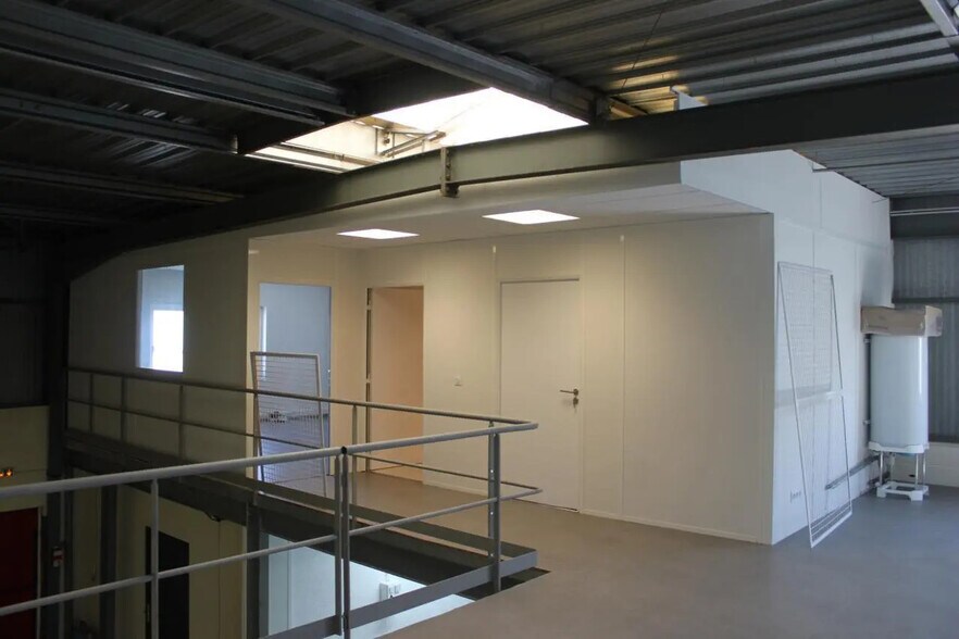 Flex in Morsang-sur-Orge for sale - Building Photo - Image 3 of 9