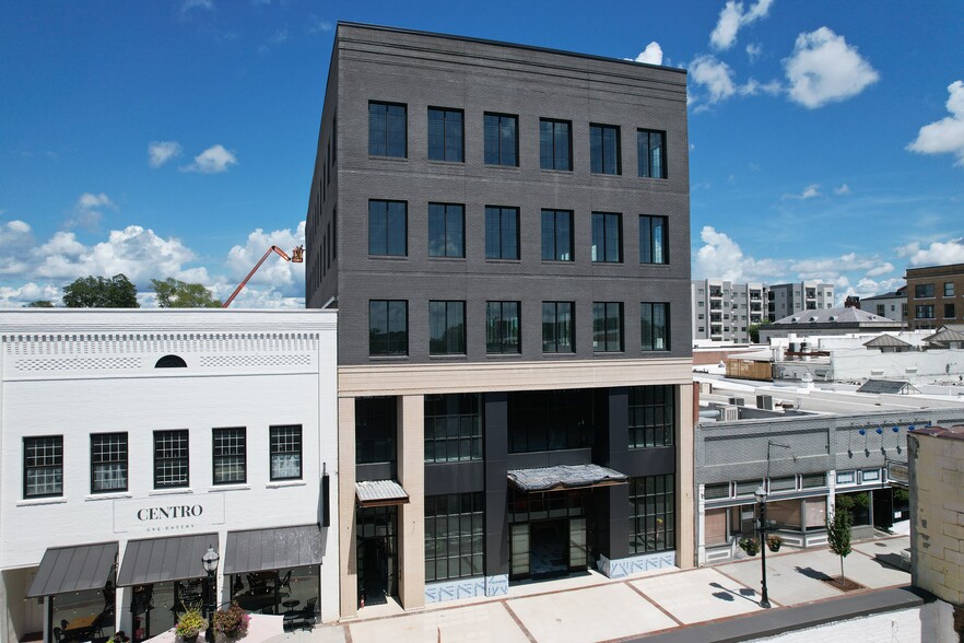 126 Bradford NE st, Gainesville, GA for lease - Building Photo - Image 1 of 2