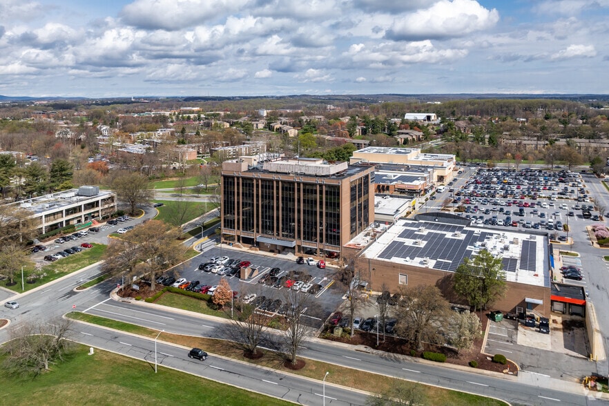 656 Quince Orchard Rd, Gaithersburg, MD for lease - Aerial - Image 3 of 8