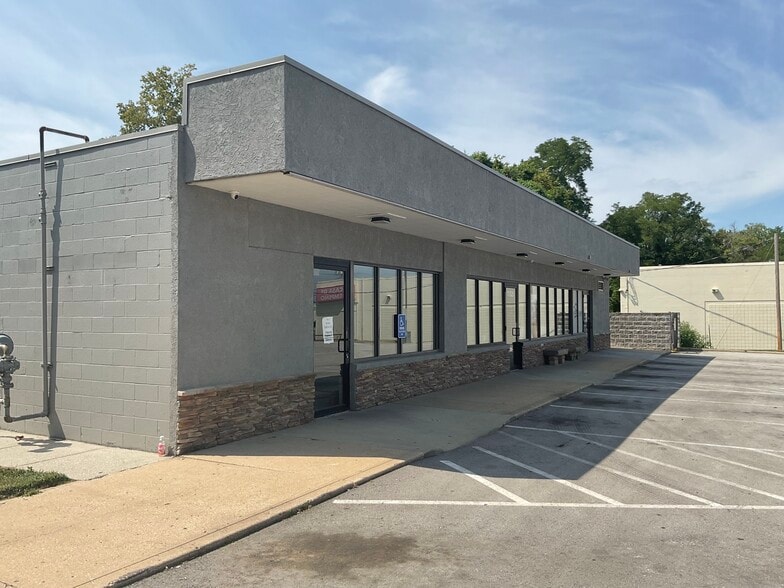 11525 E 24 Hwy, Independence, MO for sale - Building Photo - Image 3 of 12