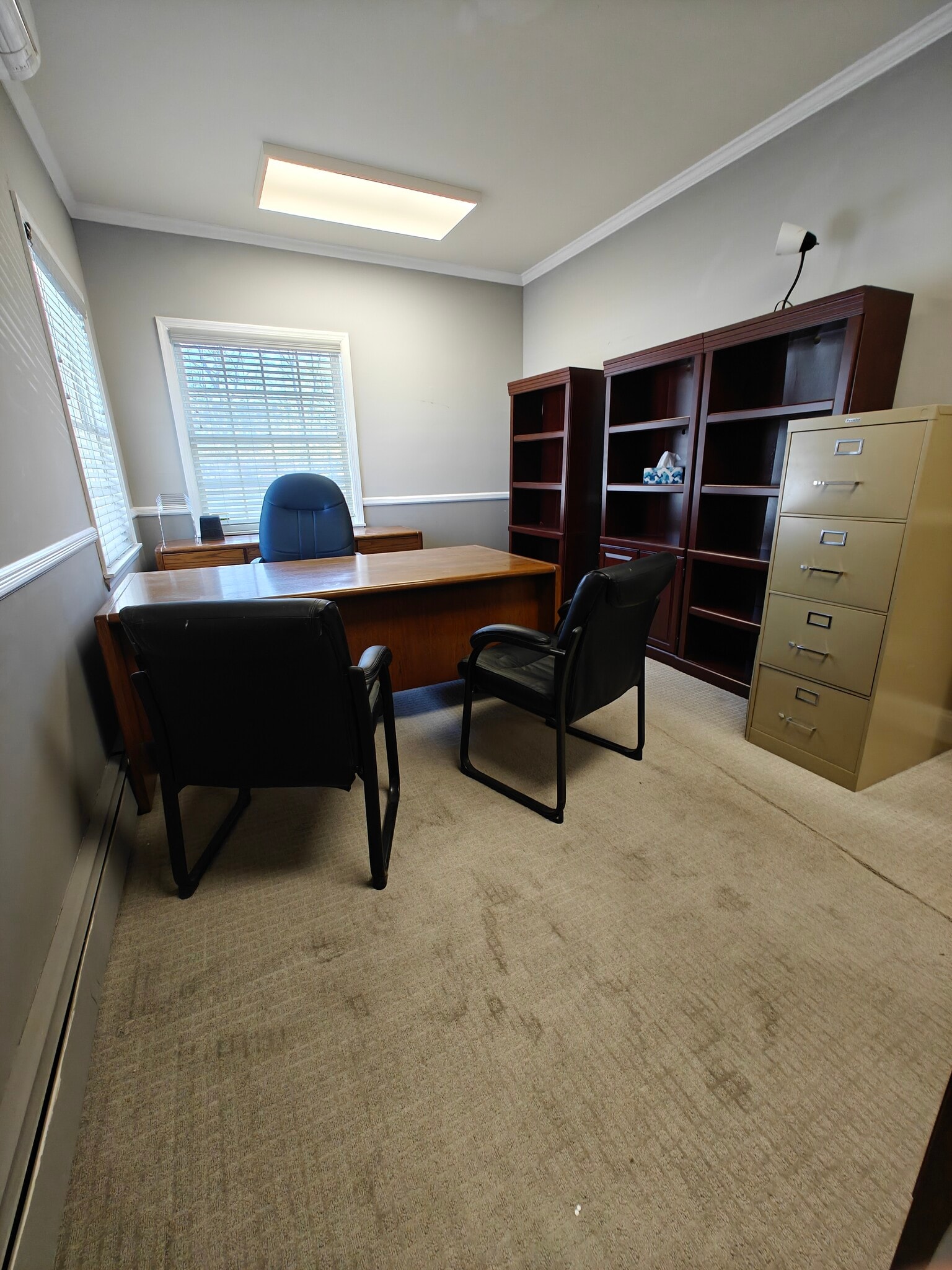 64 Hilton Ave, Hempstead, NY for lease Interior Photo- Image 1 of 4