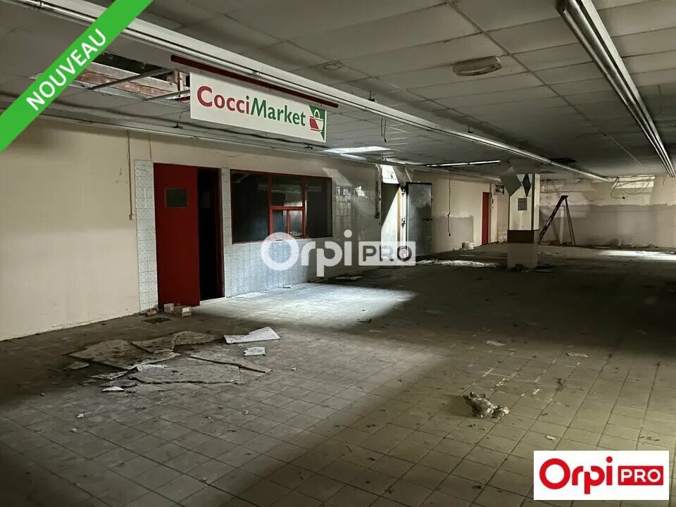 Retail in Valence for lease Interior Photo- Image 1 of 5