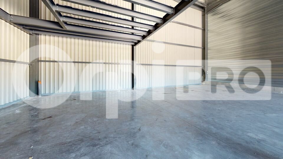 Flex in Pérouges for lease - Interior Photo - Image 3 of 4