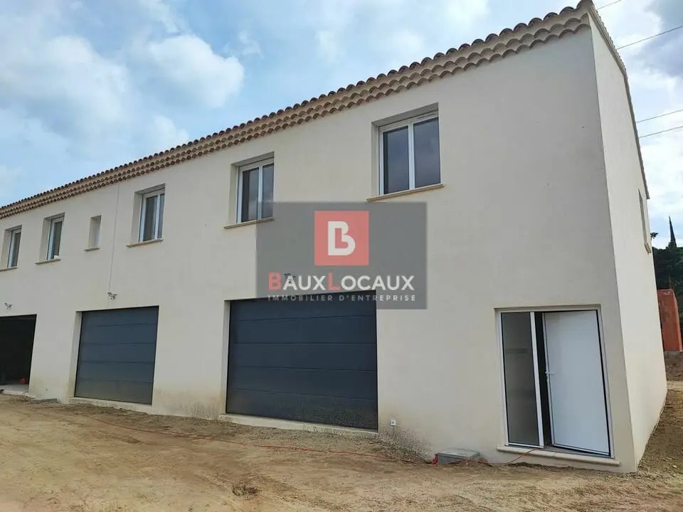 Location Entrepôt 120 m² - Photo 1
