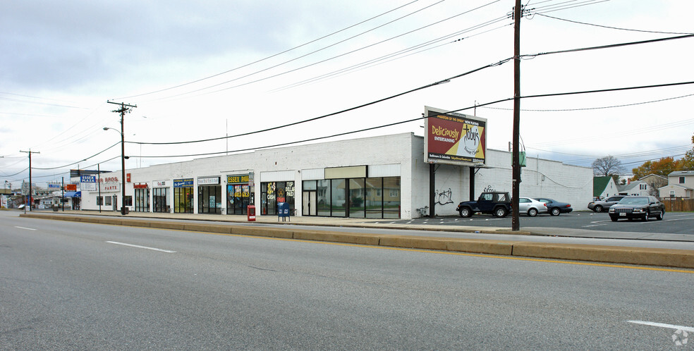 120-144 Eastern Blvd, Essex, MD for lease - Primary Photo - Image 1 of 3