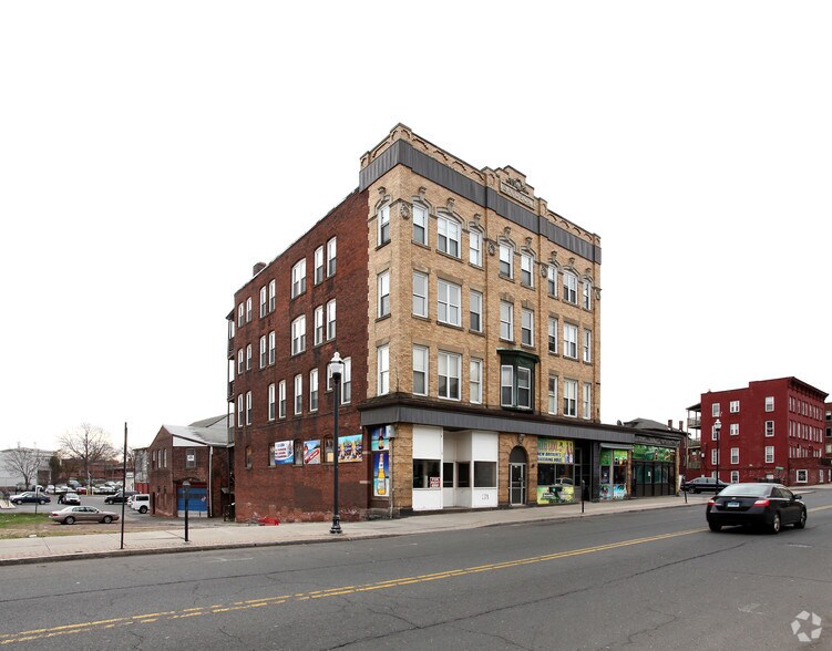168-172 Arch St, New Britain, CT for sale - Primary Photo - Image 1 of 1
