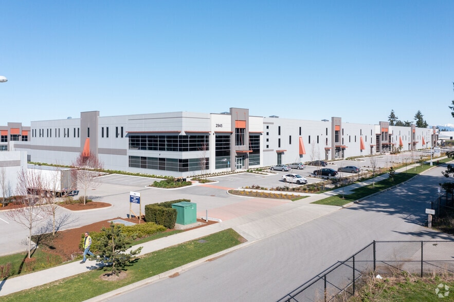 2945 190th St, Surrey, BC for lease - Building Photo - Image 1 of 4