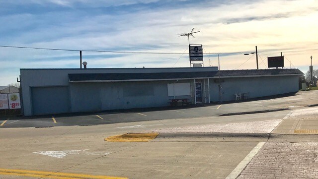 1431 East River St, Two Rivers, WI for sale - Building Photo - Image 1 of 1