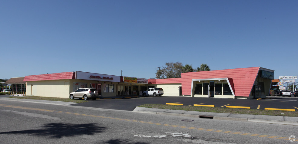 4120 Cleveland Ave, Fort Myers, FL for lease - Primary Photo - Image 1 of 15