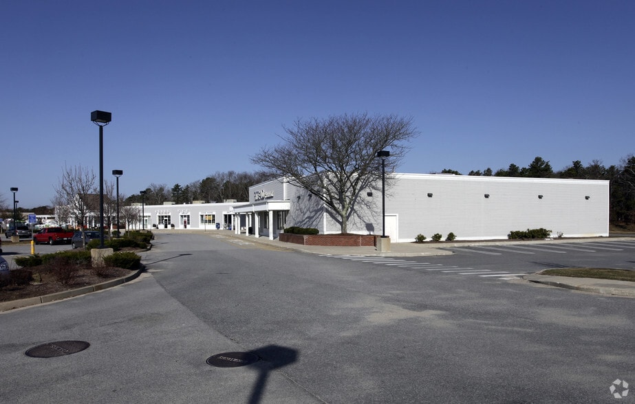 3848-3872 Falmouth Rd, Marstons Mills, MA for lease - Primary Photo - Image 2 of 7