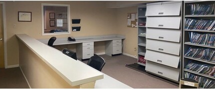 301 Oxford Valley Rd, Yardley, PA for lease Interior Photo- Image 2 of 8