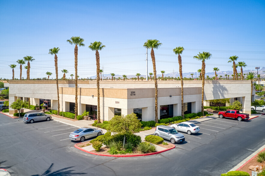 7660 W Cheyenne Ave, Las Vegas, NV for lease - Building Photo - Image 3 of 60